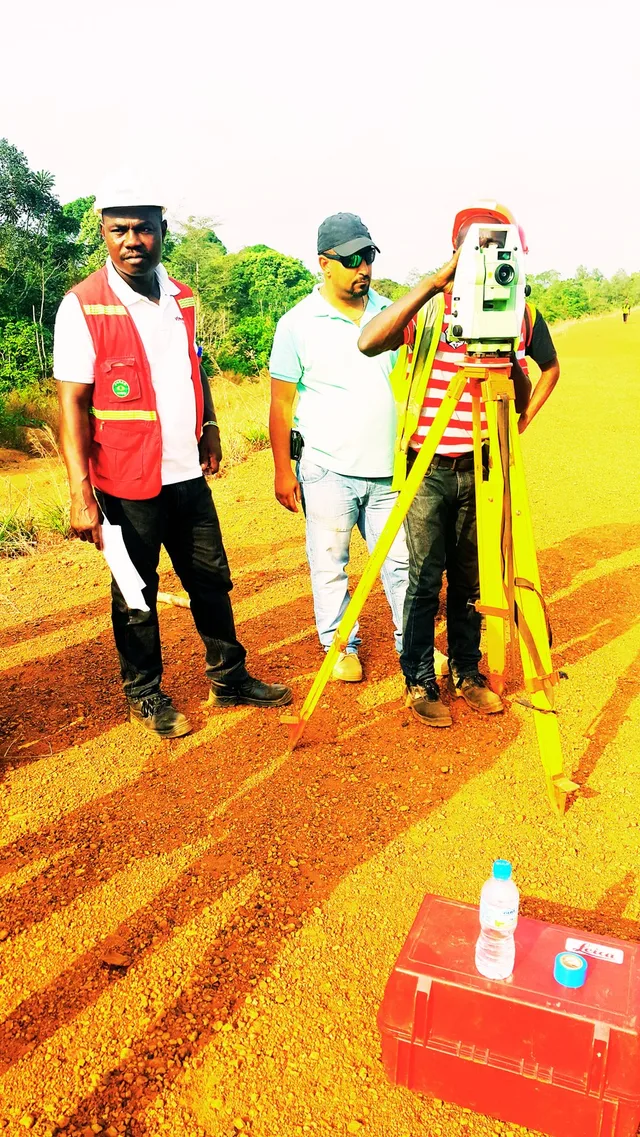 LinCon engineering surveyors operating a total station on a road construction site